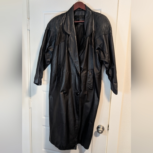 Vintage ADA 80s Leather Trench Coat - Pleated Shoulders - Size S
